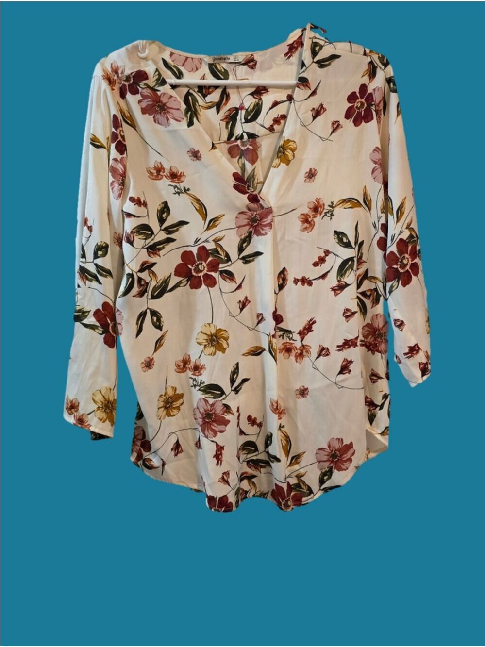 4/$67 Deal! Stradivarius Cream Floral Blouse